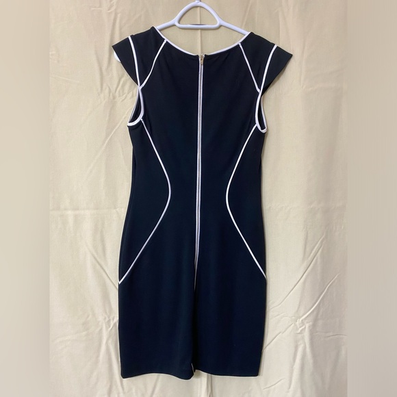 Dress size 6 - Picture 2 of 3